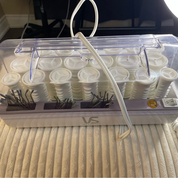 VS Sassoon electronic heated hair curlers - Picture 5 of 5